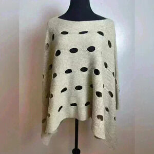Anthropologie Kerisma Loup Cutout Sweater-Knit Poncho